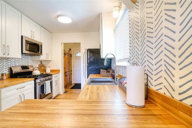 334 Weisshorn Drive, Crestline, CA 92325