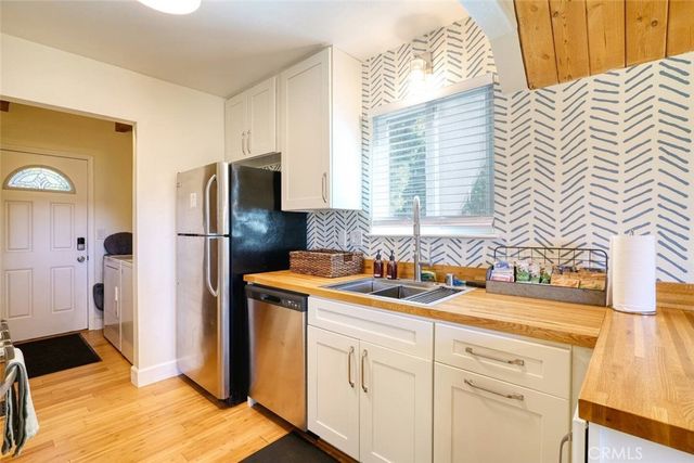 334 Weisshorn Drive, Crestline, CA 92325