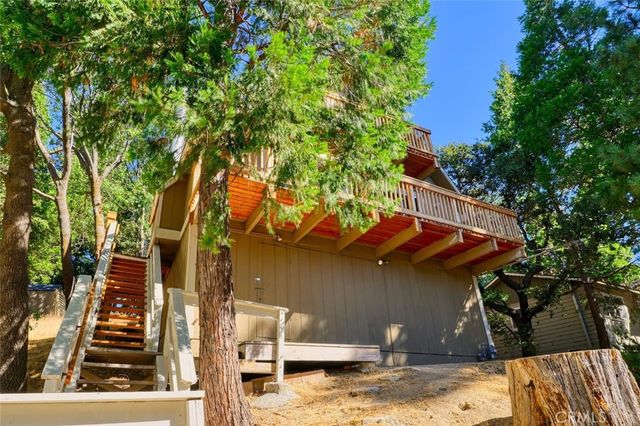 334 Weisshorn Drive, Crestline, CA 92325