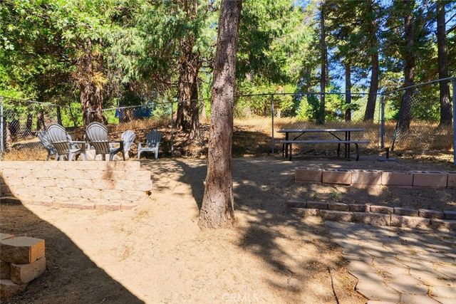 334 Weisshorn Drive, Crestline, CA 92325