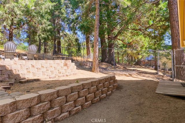 334 Weisshorn Drive, Crestline, CA 92325