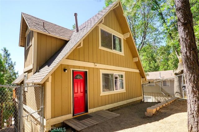 334 Weisshorn Drive, Crestline, CA 92325