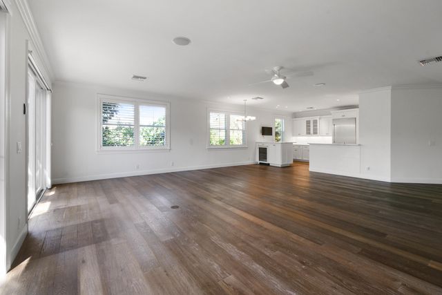 104 Weomi Lane, Jupiter, FL 33458