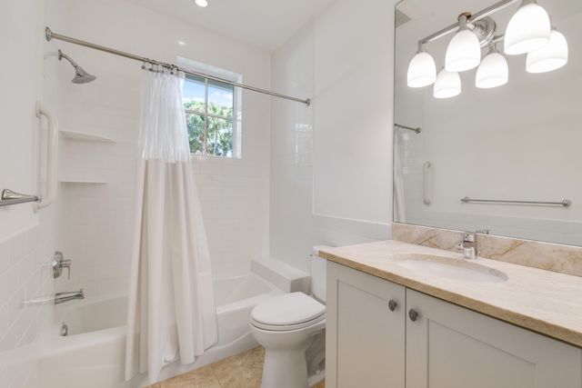 104 Weomi Lane, Jupiter, FL 33458