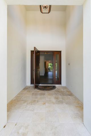 104 Weomi Lane, Jupiter, FL 33458