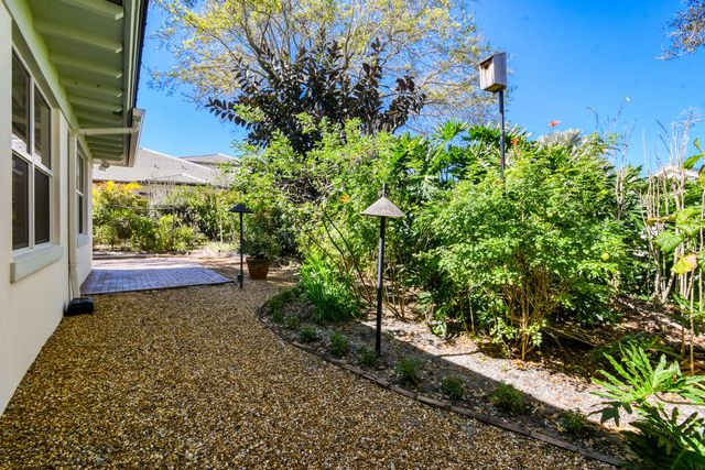 104 Weomi Lane, Jupiter, FL 33458