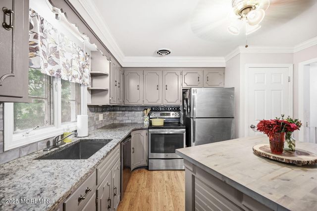 36 Murray Street, Freehold, NJ 07728