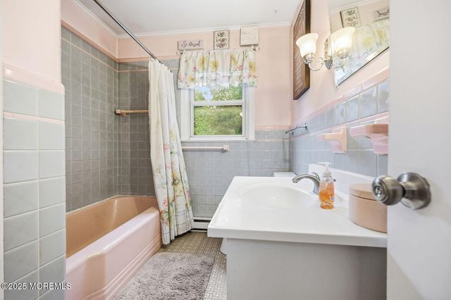 36 Murray Street, Freehold, NJ 07728