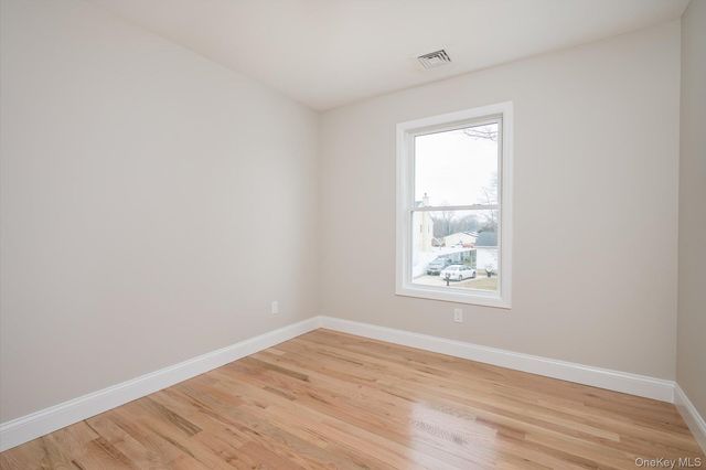 15 Dubois Avenue, Amityville, NY 11701