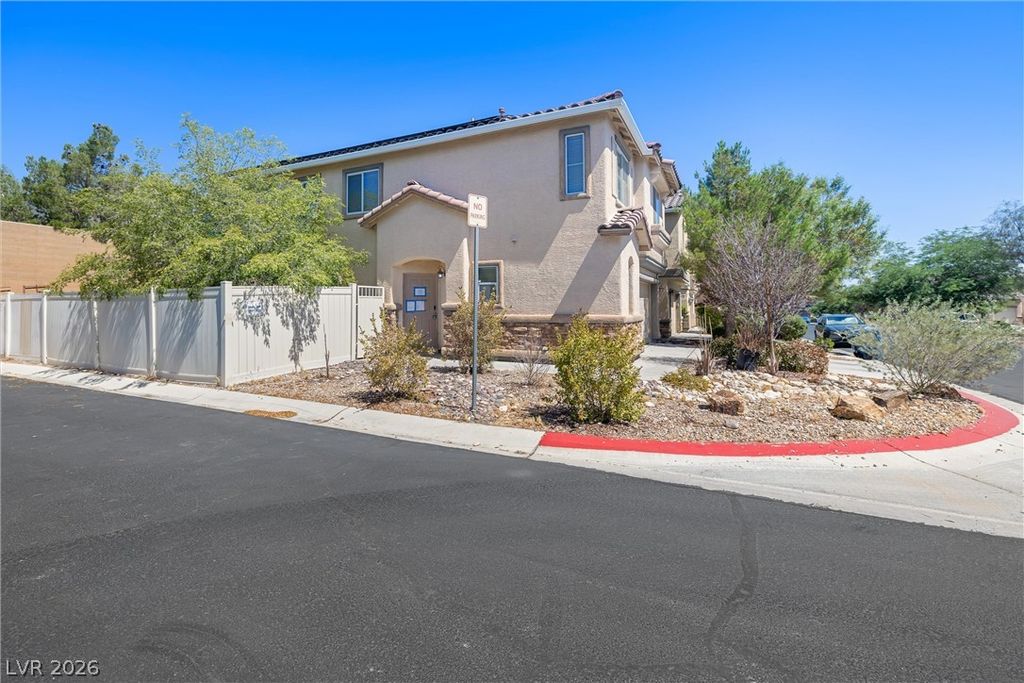10883 Hawthorne Berry Street, Las Vegas, NV 89141 — photo 2