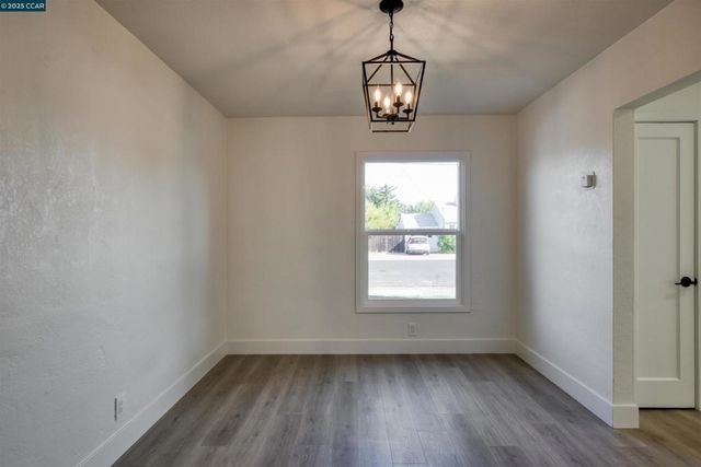 2250 Hickory Dr, Concord, CA 94520