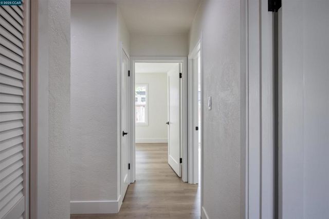 2250 Hickory Dr, Concord, CA 94520