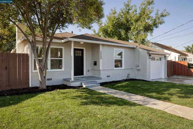 2250 Hickory Dr, Concord, CA 94520