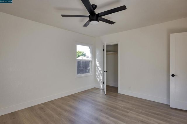 2250 Hickory Dr, Concord, CA 94520