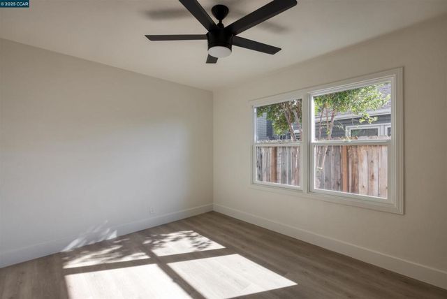 2250 Hickory Dr, Concord, CA 94520
