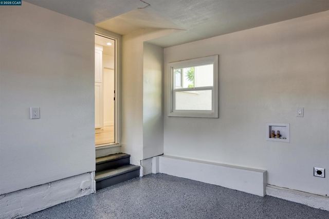 2250 Hickory Dr, Concord, CA 94520
