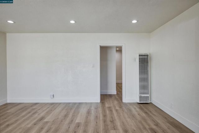 2250 Hickory Dr, Concord, CA 94520