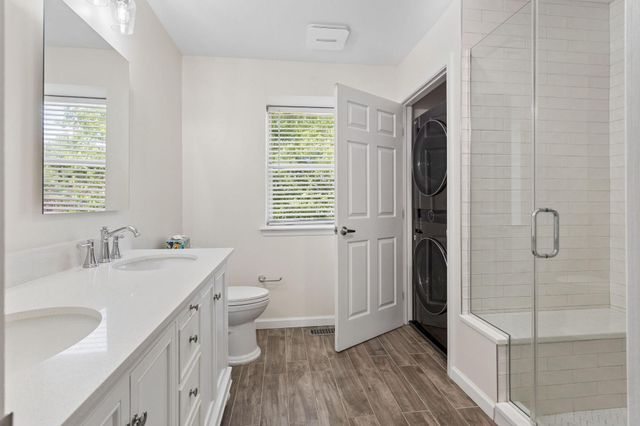 10 MICHAELSON DR, Mount Laurel, NJ 08054