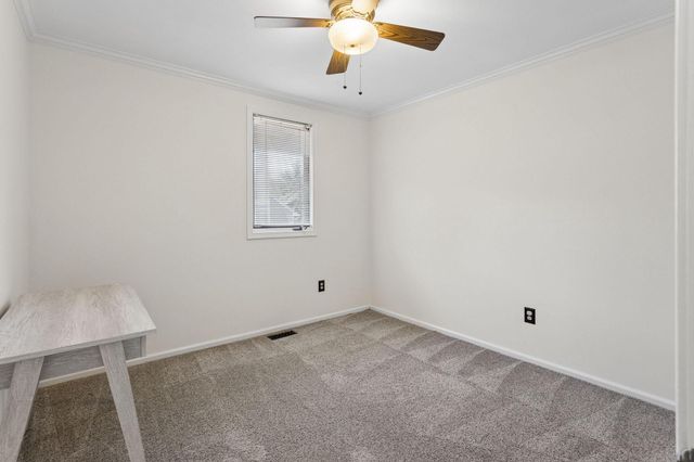 10 MICHAELSON DR, Mount Laurel, NJ 08054