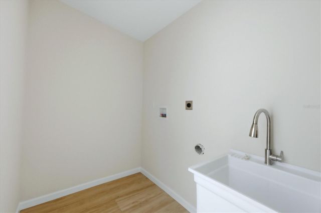 6610 SABINA ROAD, Sarasota, FL 34243