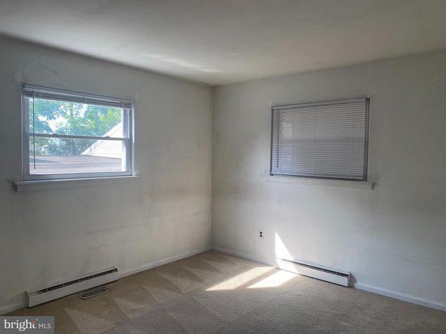179 SHEWELL AVE, Doylestown, PA 18901