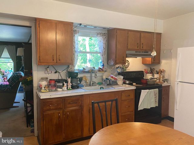 179 SHEWELL AVE, Doylestown, PA 18901