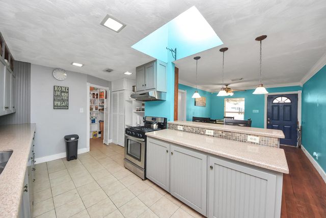 12118 Palmbeach Street, Houston, TX 77034