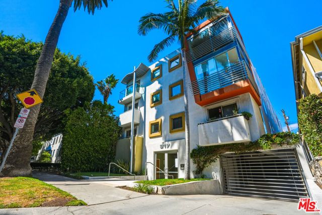 917 2nd Street 205, Santa Monica, CA 90403