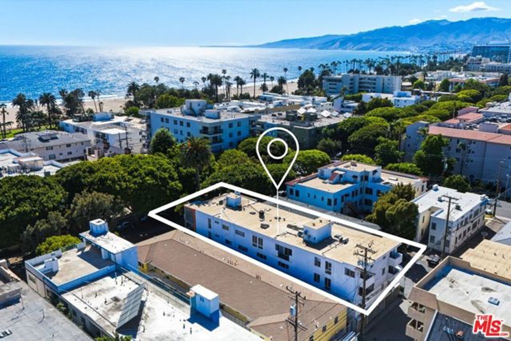 917 2nd Street 205, Santa Monica, CA 90403