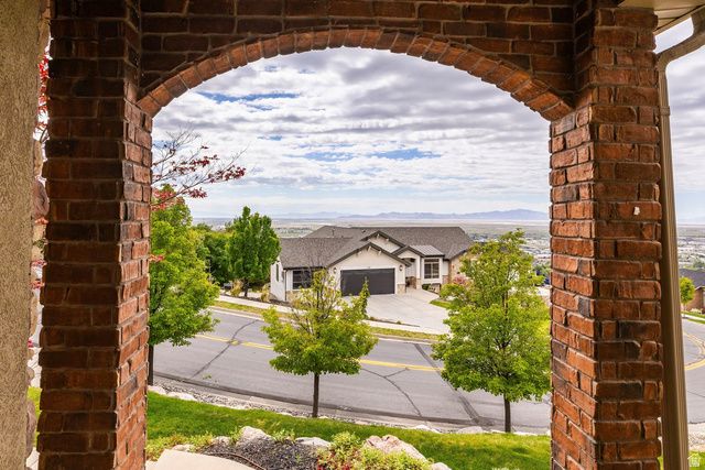 153 S EUGENE ST, North Salt Lake, UT 84054