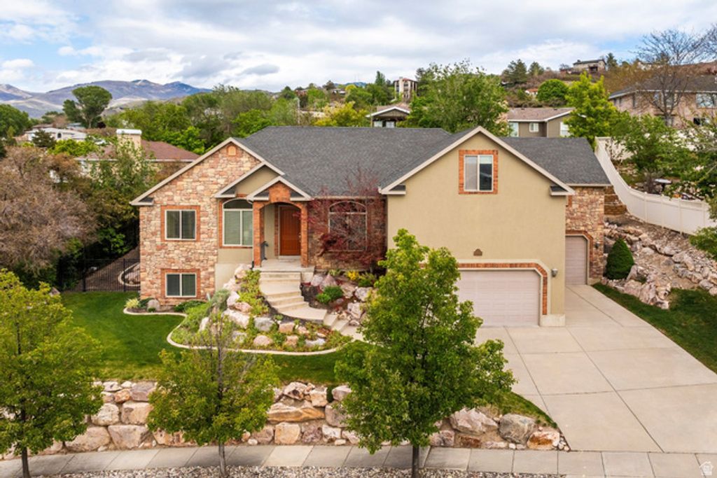 153 S EUGENE ST, North Salt Lake, UT 84054