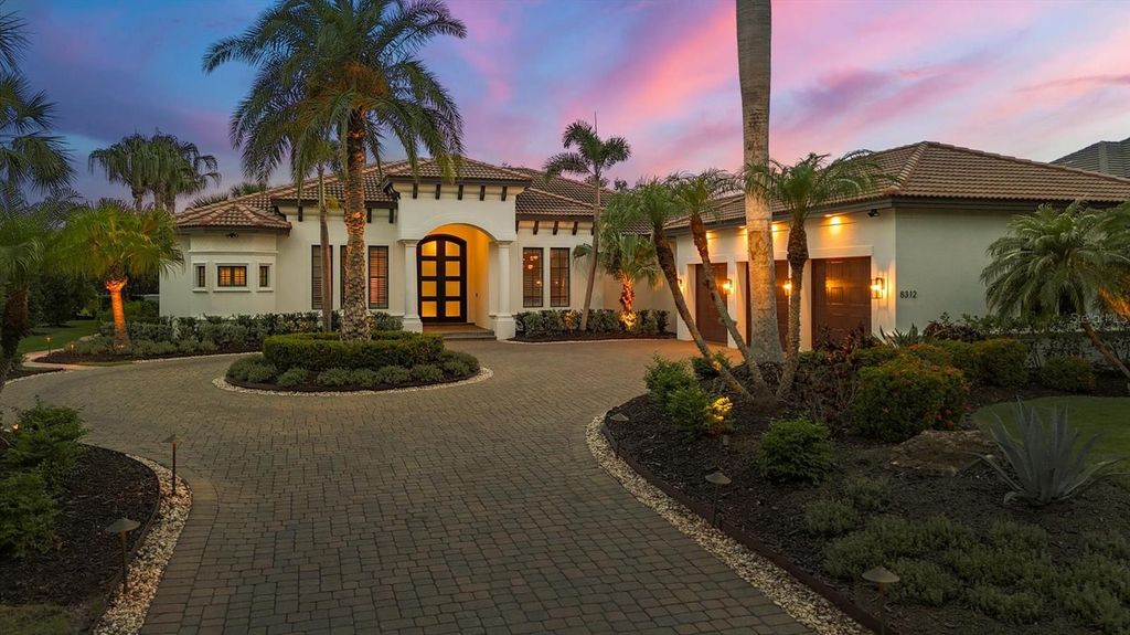8312 CATAMARAN CIRCLE, Lakewood Ranch, FL 34202
