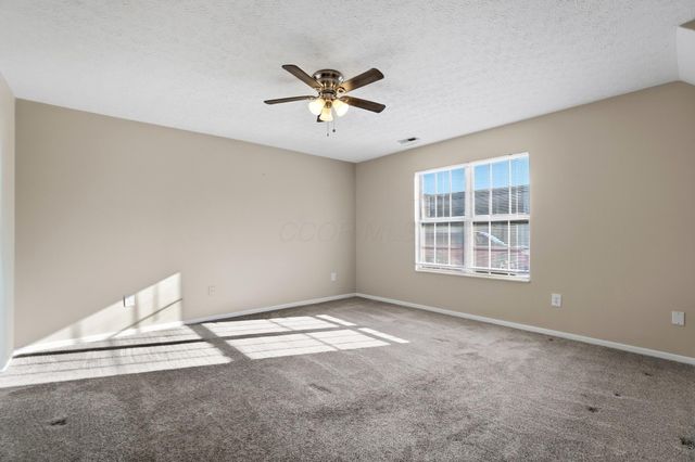 6770 Chateau Chase Drive, Columbus, OH 43235