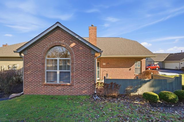 6770 Chateau Chase Drive, Columbus, OH 43235