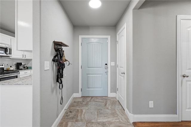 3807 Capstone Avenue, Bentonville, AR 72712