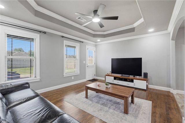 3807 Capstone Avenue, Bentonville, AR 72712