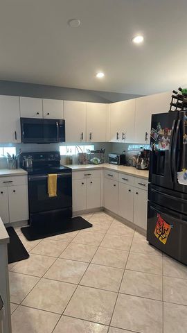 8202 White Rock Circle, Boynton Beach, FL 33436
