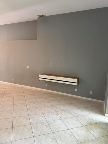 8202 White Rock Circle, Boynton Beach, FL 33436