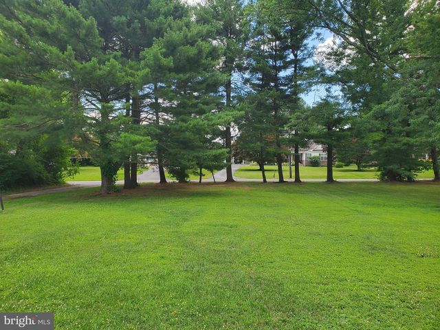 2630 MARSH RD, Wilmington, DE 19810