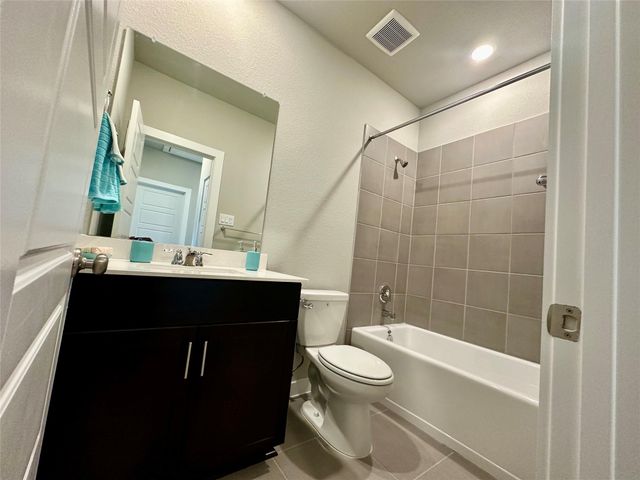 3121 Moontide Lane, Houston, TX 77063