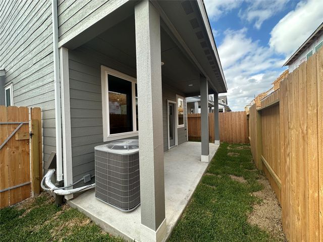 3121 Moontide Lane, Houston, TX 77063