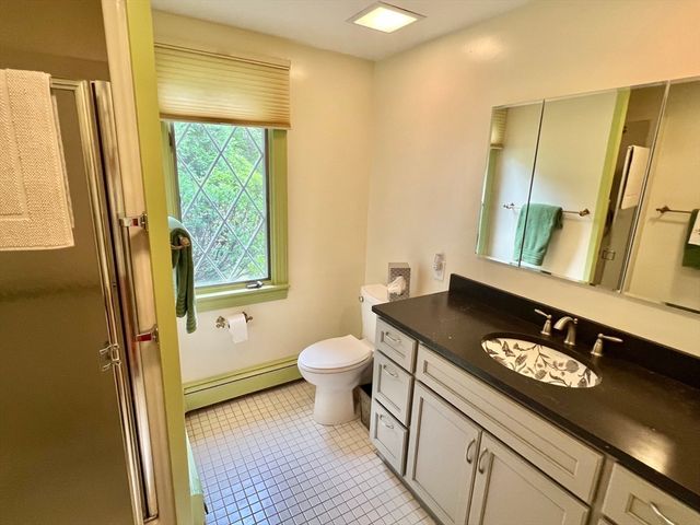 330 Champlain Rd, Chatham, MA 02633