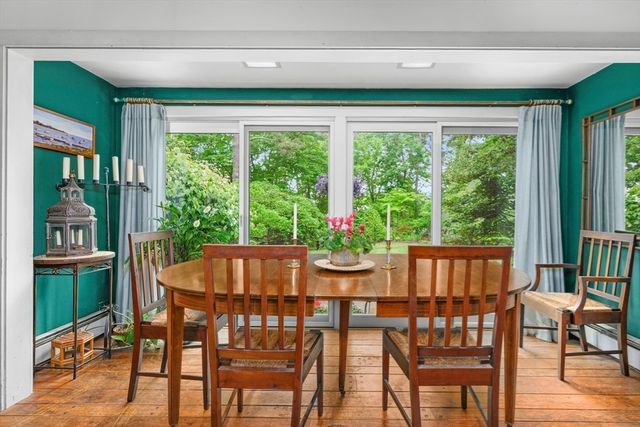 330 Champlain Rd, Chatham, MA 02633