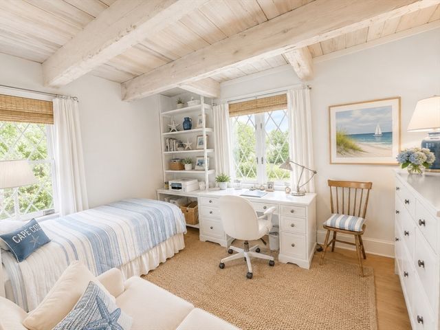 330 Champlain Rd, Chatham, MA 02633