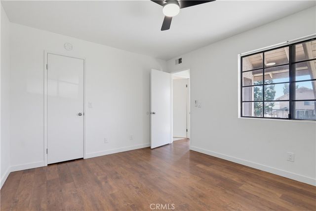 4881 Vista Dr 2, Huntington Beach, CA 92649