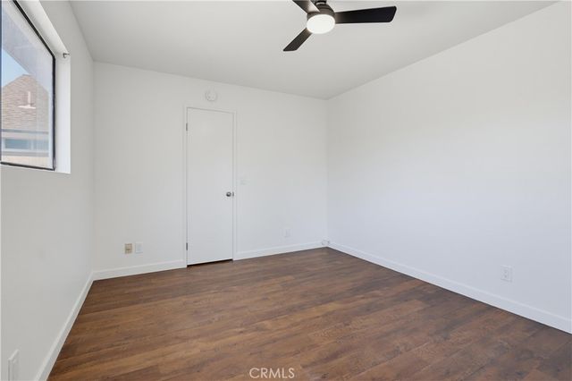 4881 Vista Dr 2, Huntington Beach, CA 92649