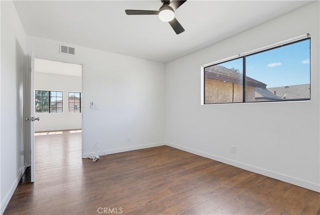 4881 Vista Dr 2, Huntington Beach, CA 92649