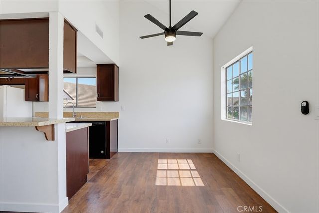 4881 Vista Dr 2, Huntington Beach, CA 92649