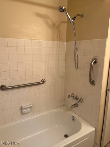 16100 Scottsdale Boulevard, Shaker Heights, OH 44120