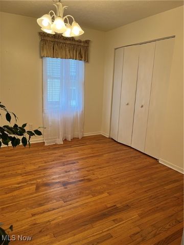 16100 Scottsdale Boulevard, Shaker Heights, OH 44120